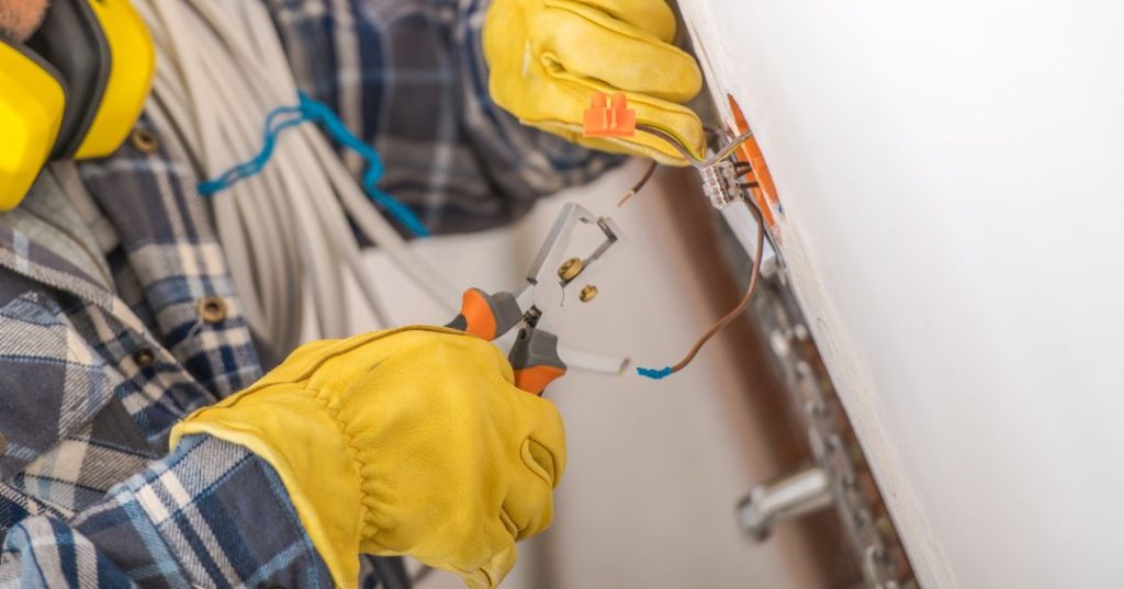 Consertos e manutenções elétricas em Indaiatuba